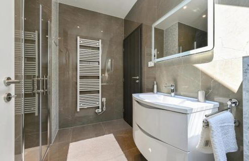 Beautiful Home In Vrtnjakovec - Foto 31