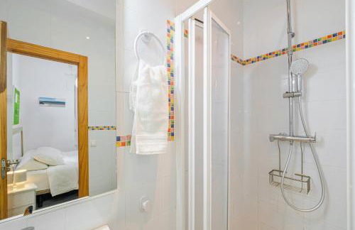 Bonito y muy fresco apartamento con patio privado - Photo 14