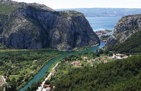 Four-Bedroom Holiday Home Kucice With A Fireplace 09 - Photo 32