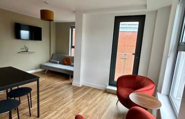 City Centre 2 bed apartment with a balcony - Foto 1