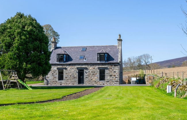 Kirkton Family Farmhouse With Hot Tub Alford Aberdeenshire - Photo 3