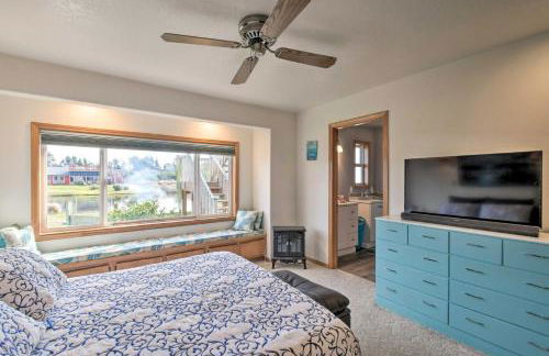 Pet-Friendly Ocean Park Home with Decks and View! - Foto 17