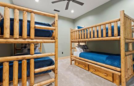 Black Bear & Blue Heron by Avantstay 2 Lakefront Homes, Sleeps 43 Pool, Dock, Theater - Foto 134