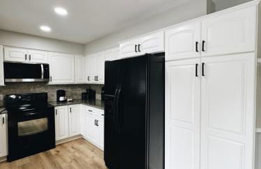 Newly Renovated Home With Pool - Foto 23