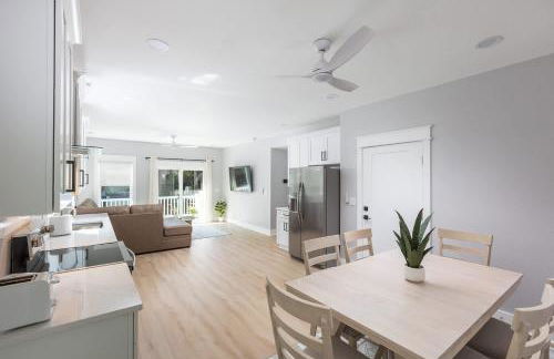 Modern Home in the Heart of KDH Minutes to Beach - Foto 23