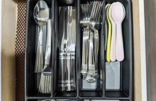 Newly remodeled Near Lake 4BR Hot Tub Navy Family home - Foto 31