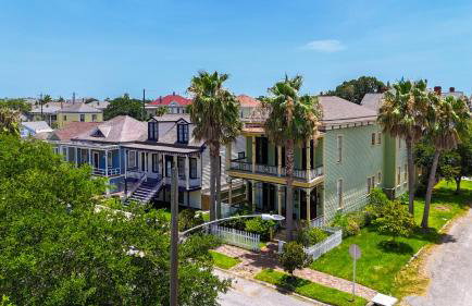 Your 1878 historic Shaw House awaits - Foto 3