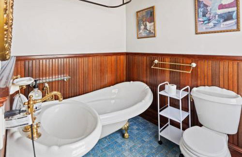 Grand Historic 8BR 6 5BA Mansion Waterfront Decks - Foto 28