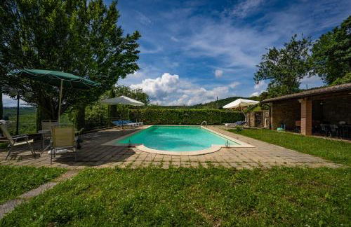 Experience the charm of Tenuta Le Caselle, a cozy farmhouse surrounded by nature and comfort! - Foto 21