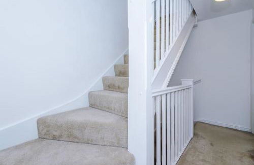 Lovely three bed home Manchester - Foto 63