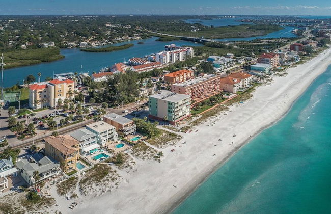 The New Hotel Indian Shores - Photo 22