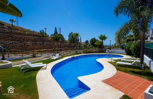Paraiso TOP - best sea-views, 3 bedrooms, 7 pools - Photo 45