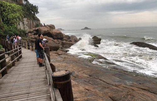Casa de praia com piscina, para 15 pessoas, com 5 vagas de garagem - Foto 25