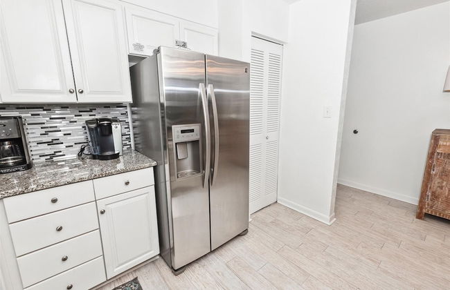 Dolphin Point 404a 2 Bedroom Condo by RedAwning - Foto 14