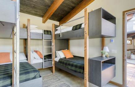 Newly Built • Sauna • Hot Tub • Cold Punge Lazy River Glamp-House by AvantStay - Foto 52