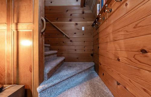 HB Hideaway Boho Treehouse Vibes in the Pines - Foto 39
