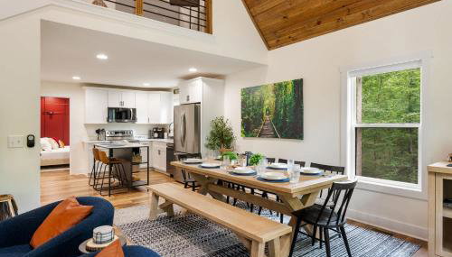 White Pines Lodge- Wooded Retreat - Foto 3