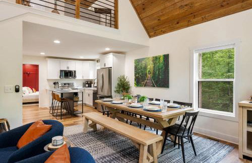 White Pines Lodge- Wooded Retreat - Foto 3