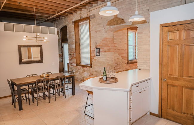 Waterfront 2BDR Condo in Grand Haven 110 - Foto 17