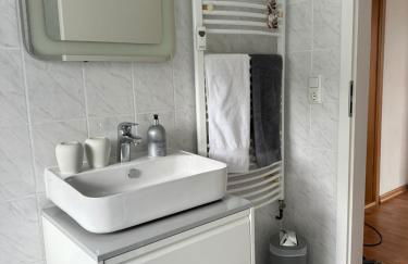 Stadtrandtraum Flughafen Porsche Messe Leipzig - Foto 40