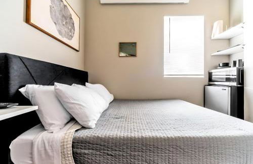Cozy Micro Suite Unit 13 Sleeps 2 Minutes to Downtown - Foto 1