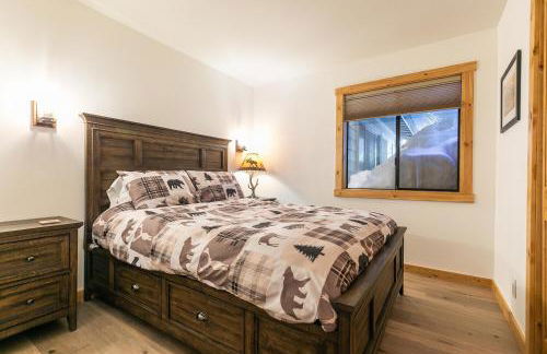 Kokanee at Tahoe Donner - Charming 3 BR - Pool Table - Fireplace - Amenity Access! - Foto 22