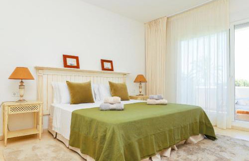 Frontline beach ground floor apartment - Los Monteros Palm Beach - Photo 14