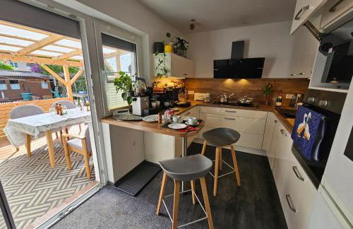 RK79 Ferienwohnung mit 4 Zimmer, Garten und Pool nähe Klinikum U-Bahn & S-Bahn zum Messegelände Nürnberg - Foto 25