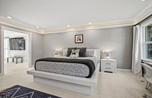 Hobbs Mill Ski Lodge Theater Games Dogs OK - Photo 62