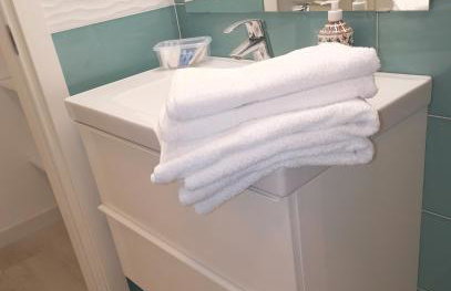 Secret Garden Apartment with private parking space - Photo 8