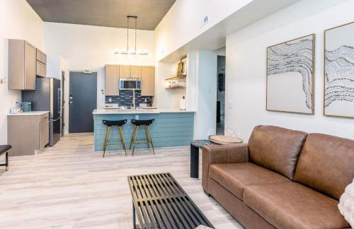 Boutique 1BR Condo - Walk to Memorial Stadium - Historic Hayward Place - Foto 41