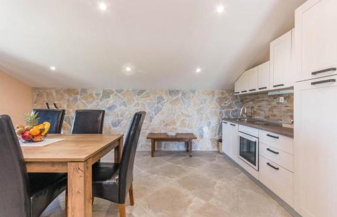 6 Bedroom Lovely Home In Ceranje Gornje - Foto 5