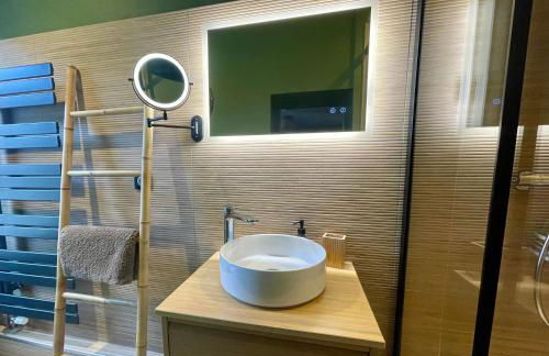 Maison et Jardin Le 14 à Auxerre - Confort et Détente - Foto 32