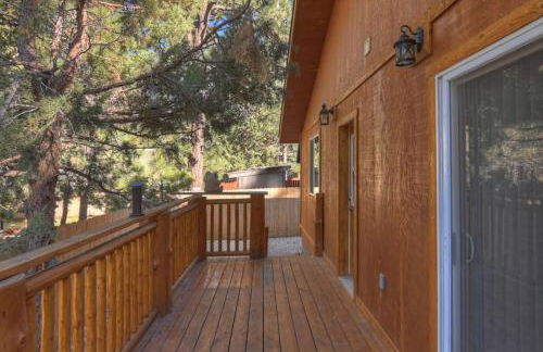 Stylish Elysian Big Bear Cabin w Enclosed backyard - Foto 11
