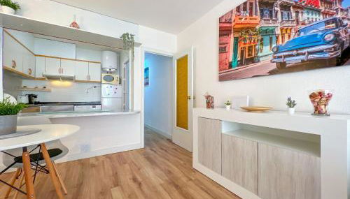 Beachfront gateway in Pineda de Mar - Photo 3