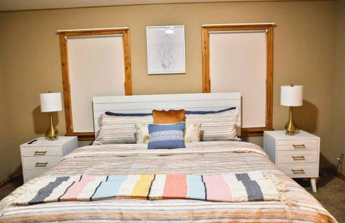 Luxury Cabin with Heated Pool, Hot-Tub & Deluxe Outdoors - Photo 44