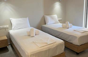 Mangata Seaside Hotel - Photo 24