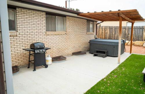 Private Hot Tub Less than 30 min to Zion National Park - Foto 10