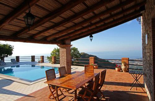 Villa Etna Mare - Pool villa in peaceful location with breathtaking views of the sea, Mt Etna & Taormina - - Foto 4
