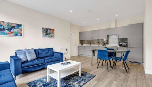 City Service Lets - New Cheam Village 2 Bed Apartment with Free Parking - Easy Transport Links to London - Foto 4