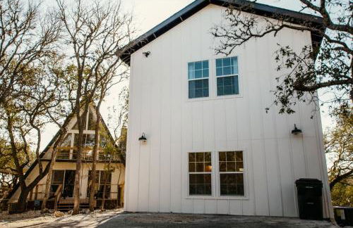 NEW - Unique A-frame in Canyon Lake - Photo 2