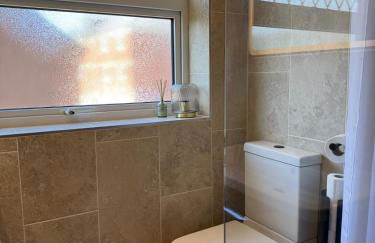 NEW refurbished Luxurious home with great transport links - Foto 53