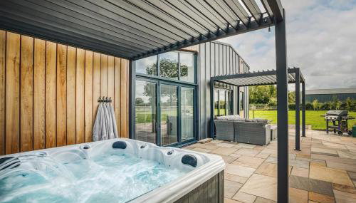 PRIVATE LUXURY BARN IN ITS OWN 0.75ACRES - Foto 2