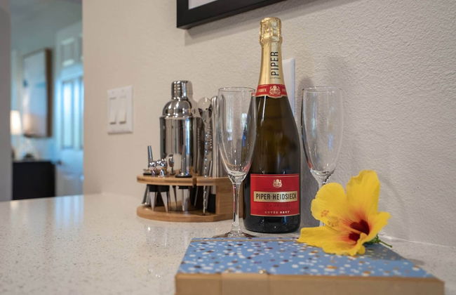 Airy Coastal Dream Vistas - Photo 13