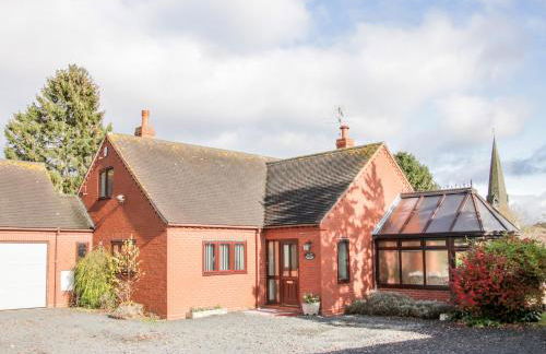 Court Farm - Photo 1