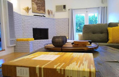 Stylish 4 Bedroom Home Near Venice Beach with Backyard BBQ - Foto 9