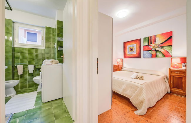 Franka House Terrace Private & Lake View - Photo 16