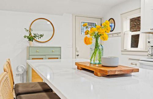 The Gatsby Carriage House Luxe Stay w Game Room - Foto 18