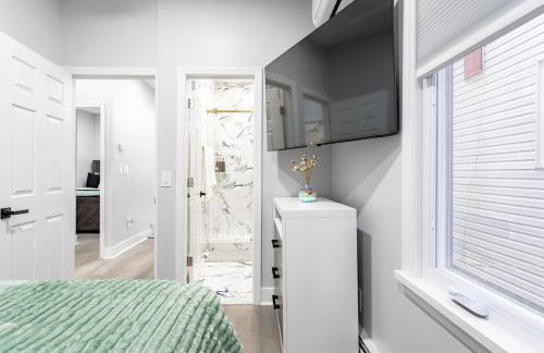 Modern Escape 3BR Apt with Parking - Foto 19