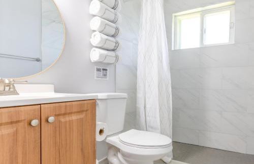 Cozy AirportHouse 5 min del aeropuerto WiFi parking privado - Foto 4